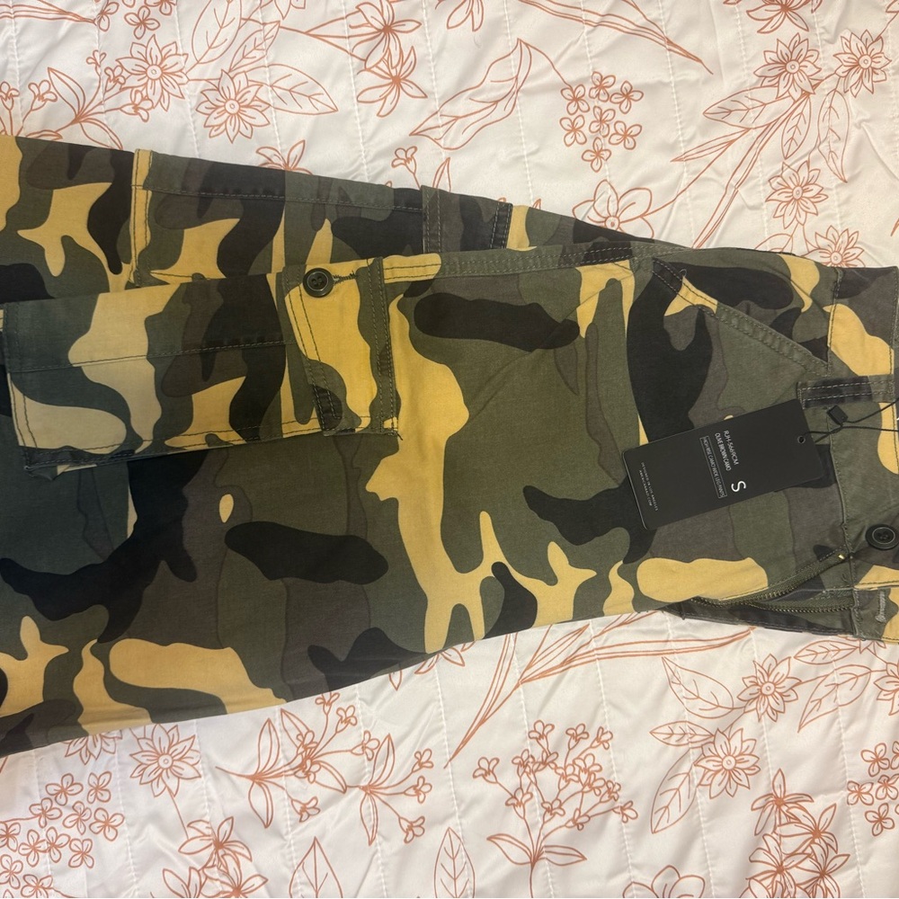 American Bazi Women's Camouflage Cargo Pants